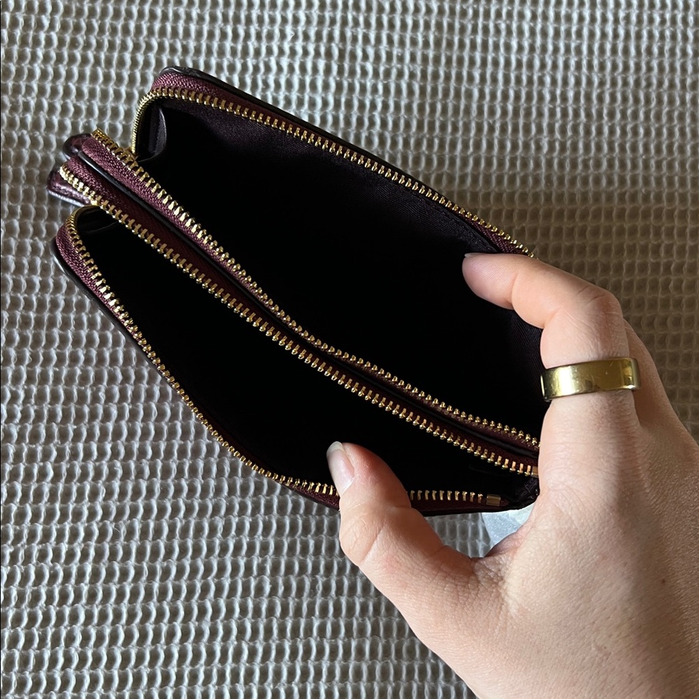 Coach wristlet - Picture 3 of 4